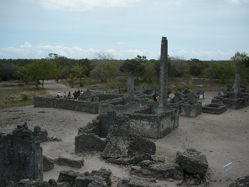 Kaole_Ruins_in_Bagamoyo,_Tanzania